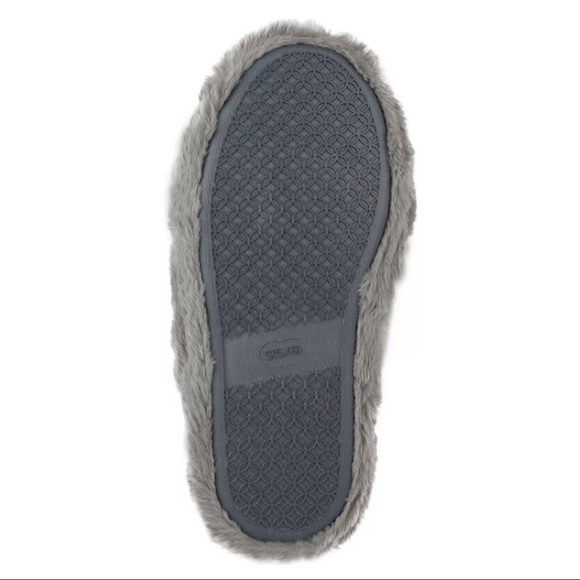 Fluffy Criss-Cross Slippers - Picture 7 of 7